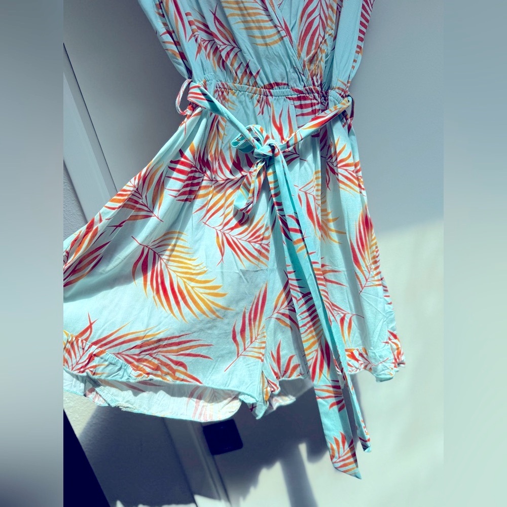 NWOT Striped Short Sleeve Romper (Shorts) - Picture 4 of 16